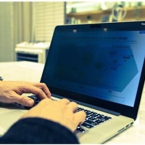 Targus Magnetic Privacy Screen 15.4 Inch For MacBook Pro Filter to Protect Eye - ASM154MBP6GL