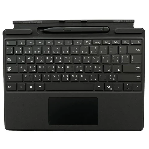 Microsoft Surface Pro Signature Keyboard + Slim Pen Magnetic Attachment